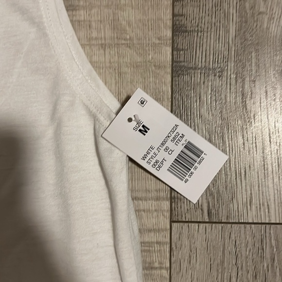 Fiancé Tank Top - Picture 4 of 8